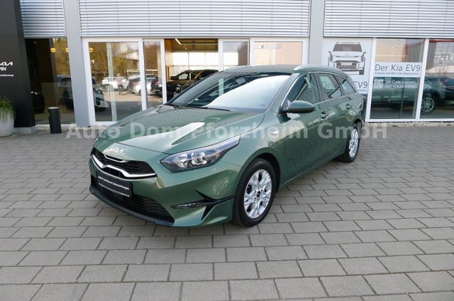 Kia Ceed SW 1.5T DCT Vision / Komfort+