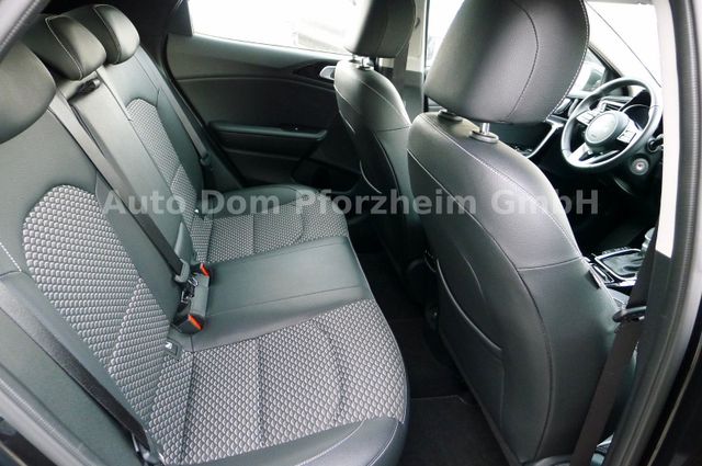 Kia XCeed 1.5 T-GDI DCT Vision + Komfort-Paket/NAVI
