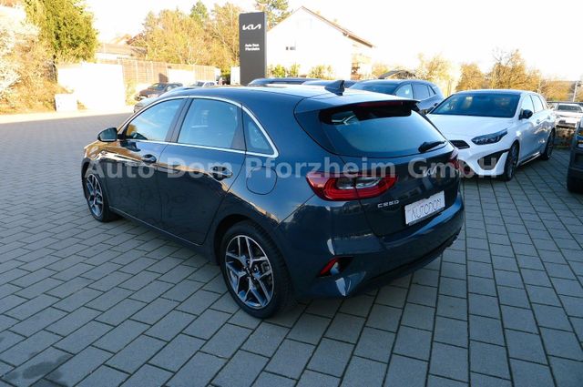 Kia Ceed 1.5T DCT7 SPIRIT /NAVI/UVO