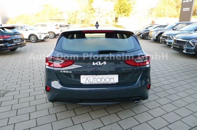 Kia Ceed 1.5T DCT7 SPIRIT /NAVI/UVO