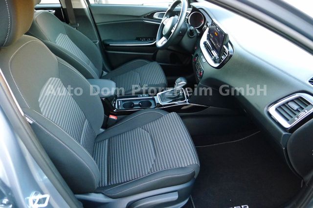 Kia CEED SW 1,5T DCT Spirit /Techno/UVO/NAVI