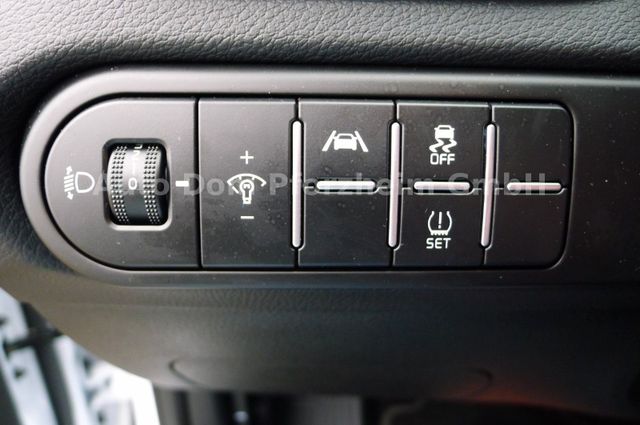 Kia XCeed 1.5 T-GDI DCT Spirit/Navi/Kamera/UVO