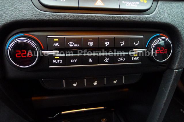 Kia XCeed 1.5 T-GDI DCT Vision + Komfort-Paket/NAVI