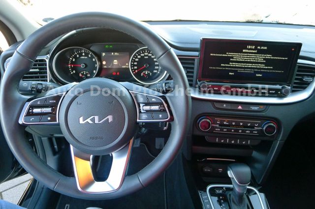 Kia CEED SW 1,5T DCT Spirit /UVO/NAVI