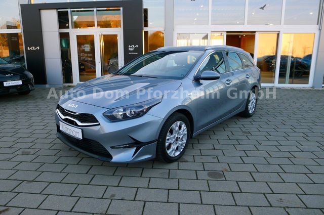 Kia Ceed SW 1.5T DCT Vision / Komfort+ (3656)