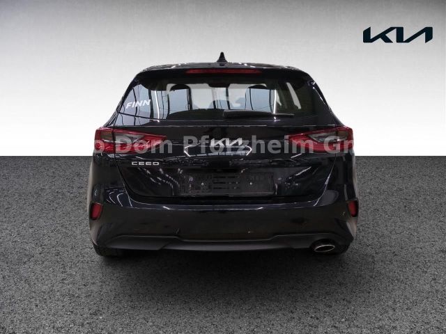 Kia Ceed 1.5T DCT7 SPIRIT /NAVI/UVO/LED