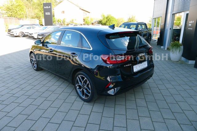 Kia Ceed 1.5T DCT7 SPIRIT /NAVI/UVO/LED