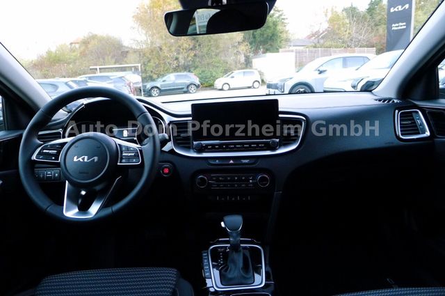 Kia Ceed 1.5 T-GDI MHEV DCT Ultimate Edition