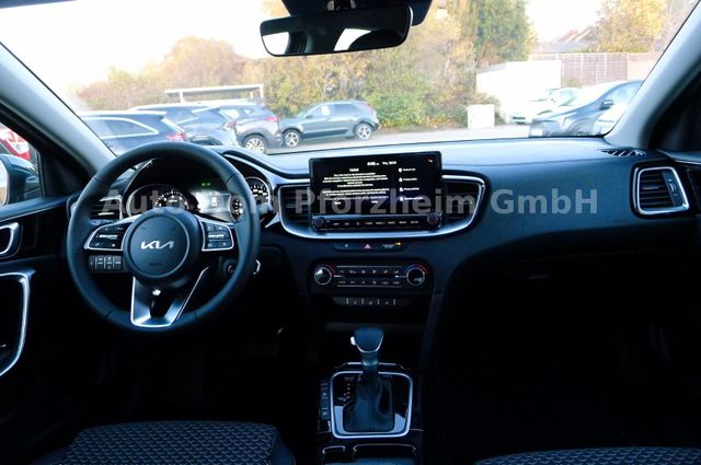 Kia XCeed 1.6T VISION DCT KOM+