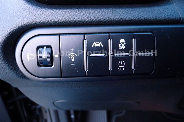 Kia XCeed 1.6T VISION DCT KOM+