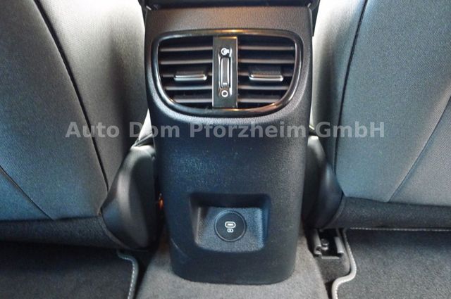 Kia Ceed Sportswagon 1.5 T-GDI DCT SPIRIT/Navi/UVO