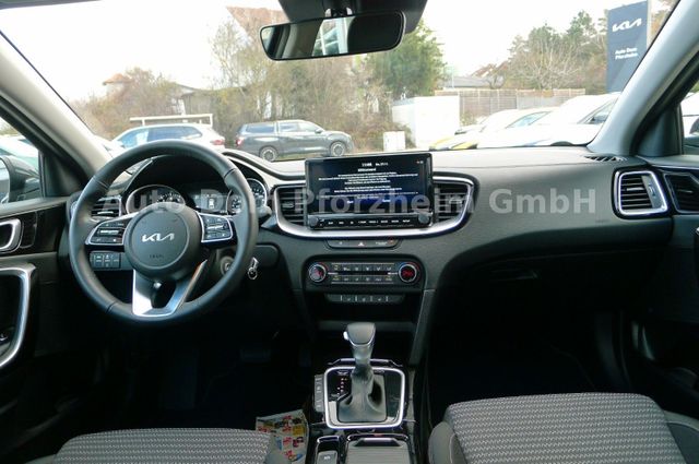 Kia Ceed Sportswagon 1.5 T-GDI DCT SPIRIT/Navi/UVO