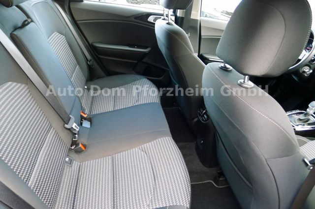 Kia Ceed Sportswagon 1.5 T-GDI DCT SPIRIT/Navi/UVO