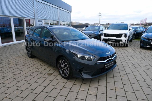 Kia Ceed Sportswagon 1.5 T-GDI DCT SPIRIT/Navi/UVO