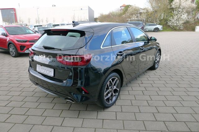 Kia Ceed 1.5T DCT7 SPIRIT /NAVI/UVO/LED