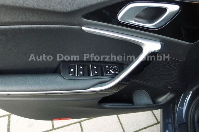 Kia Ceed 1.5T DCT7 SPIRIT /NAVI/UVO