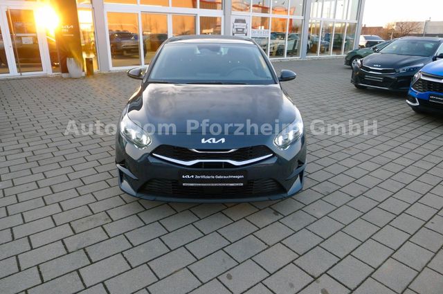 Kia Ceed 1.5T DCT7 SPIRIT /NAVI/UVO