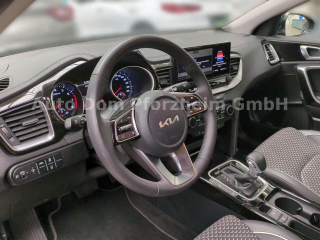 Kia XCeed 1.5 T-GDI DCT Vision + Komfort-Paket/NAVI