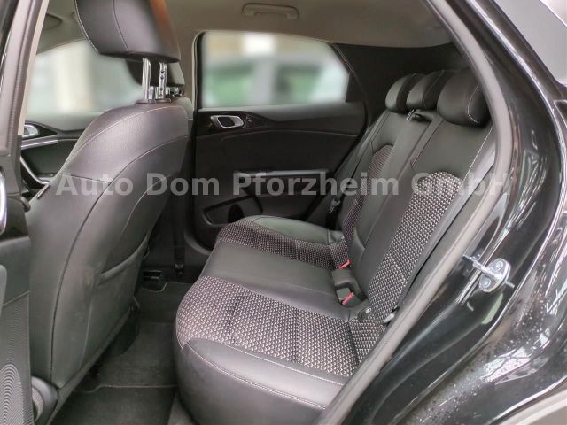 Kia XCeed 1.5 T-GDI DCT Vision + Komfort-Paket/NAVI