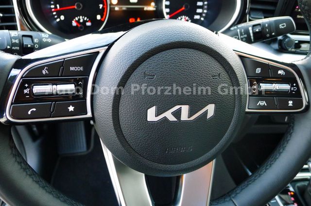 Kia XCeed 1.5 T-GDI DCT Vision + Komfort-Paket/NAVI