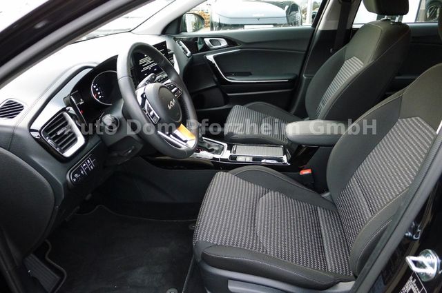 Kia CEED SW 1,5T DCT Spirit /UVO/NAVI