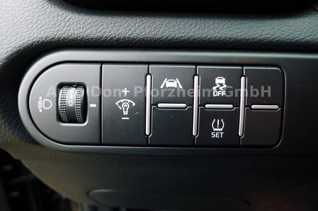 Kia CEED SW 1,5T DCT Spirit /UVO/NAVI