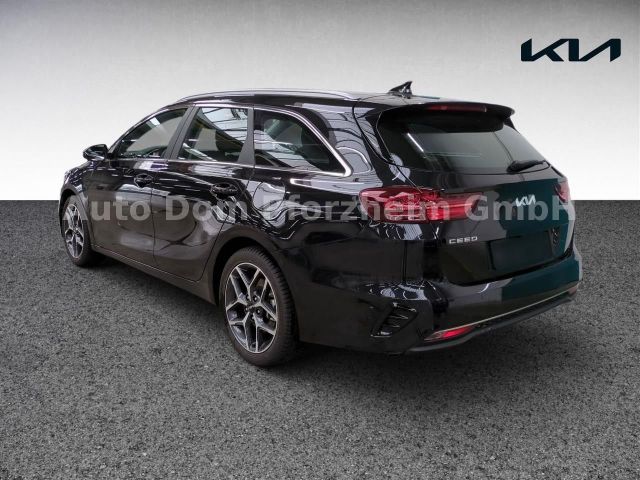 Kia CEED SW 1,5T DCT Spirit /UVO/NAVI