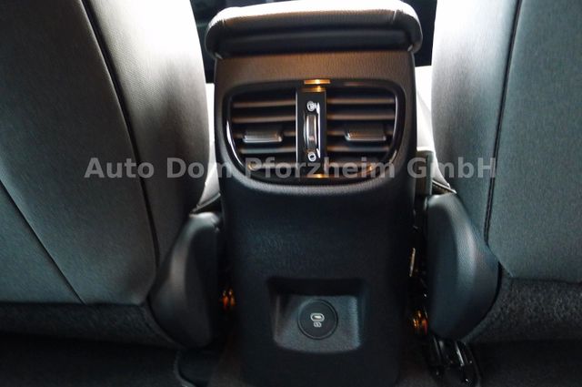Kia CEED SW 1,5T DCT Spirit /UVO/NAVI