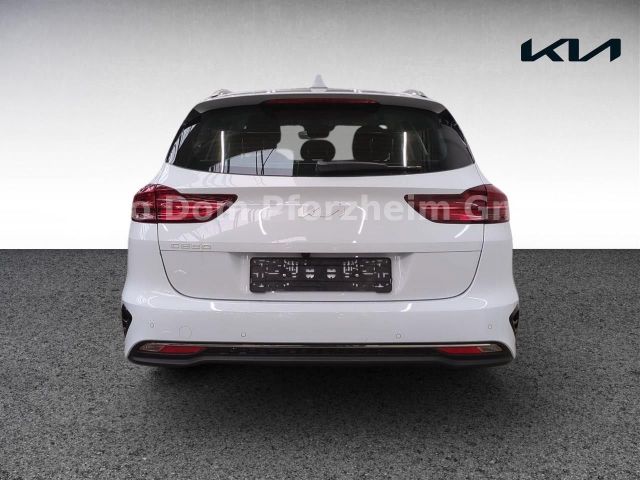 Kia CEED SW 1,5T DCT Spirit /UVO/NAVI/Kamera