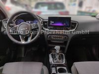Kia CEED SW 1,5T DCT Spirit /UVO/NAVI/Kamera
