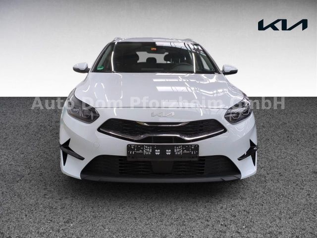 Kia CEED SW 1,5T DCT Spirit /UVO/NAVI/Kamera