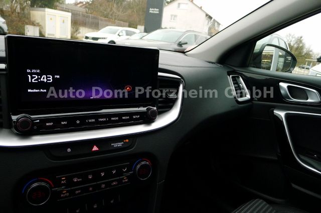Kia Ceed 1.5T DCT7 SPIRIT /NAVI/UVO/Kamera