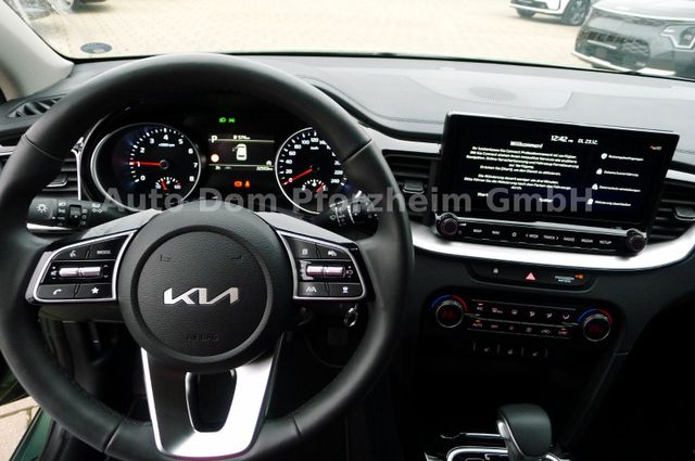 Kia Ceed 1.5T DCT7 SPIRIT /NAVI/UVO/Kamera