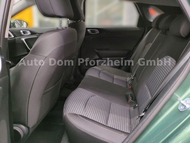 Kia Ceed 1.5T DCT7 SPIRIT /NAVI/UVO/Kamera