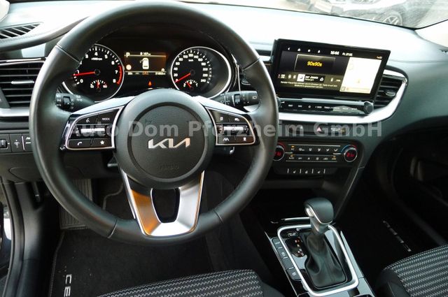 Kia CEED SW 1,5T DCT Spirit /UVO/NAVI/LED