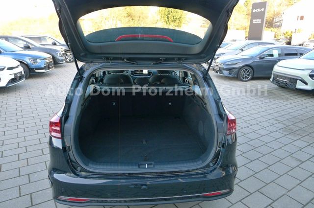 Kia CEED SW 1,5T DCT Spirit /UVO/NAVI/LED