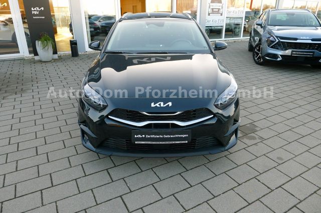 Kia CEED SW 1,5T DCT Spirit /UVO/NAVI/LED