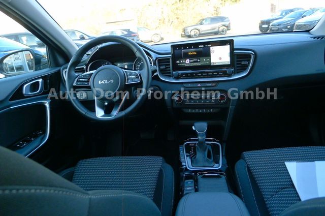 Kia CEED SW 1,5T DCT Spirit /UVO/NAVI/LED