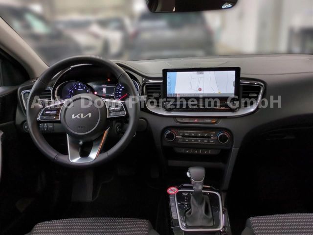 Kia CEED SW 1,5T DCT Spirit /UVO/NAVI/LED