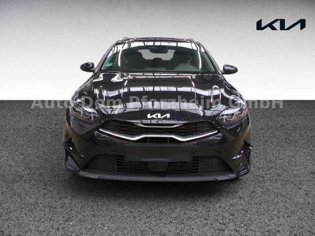 Kia CEED SW 1,5T DCT Spirit /UVO/NAVI