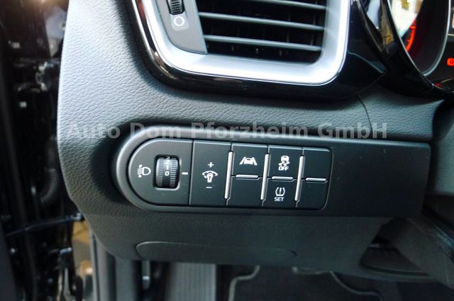 Kia CEED SW 1,5T DCT Spirit /UVO/NAVI