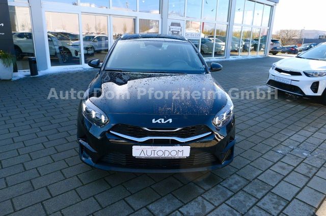 Kia CEED SW 1,5T DCT Spirit /UVO/NAVI