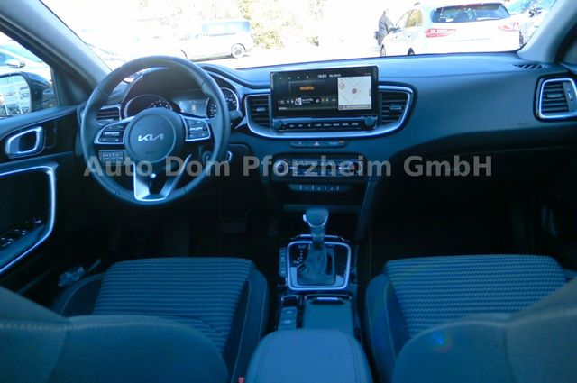 Kia CEED SW 1,5T DCT Spirit /UVO/NAVI