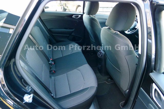 Kia CEED SW 1,5T DCT Spirit /UVO/NAVI