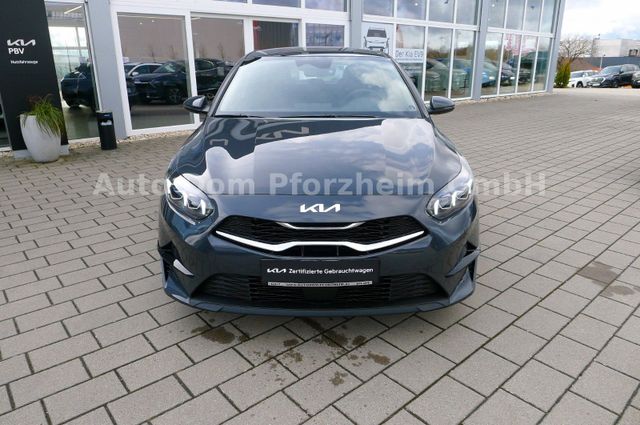 Kia Ceed 1.5T DCT7 SPIRIT /NAVI/Kamera/UVO
