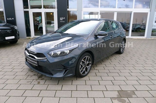 Kia Ceed 1.5T DCT7 SPIRIT /NAVI/Kamera/UVO