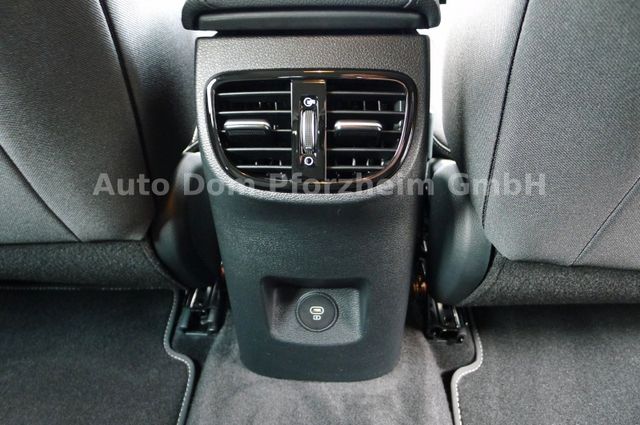 Kia Ceed 1.5T DCT7 SPIRIT /NAVI/Kamera/UVO