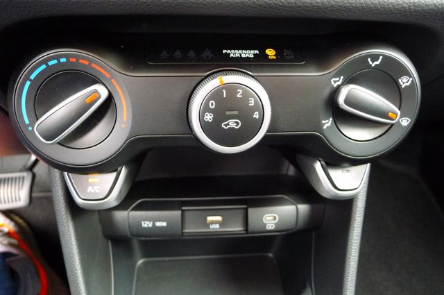 Kia Picanto 1.0 Vision AMT NAVI/Kamera/Facelift