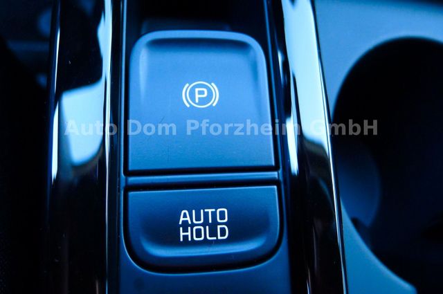 Kia CEED SW 1,5T DCT Spirit /UVO/NAVI