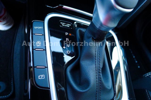 Kia CEED SW 1,5T DCT Spirit /UVO/NAVI